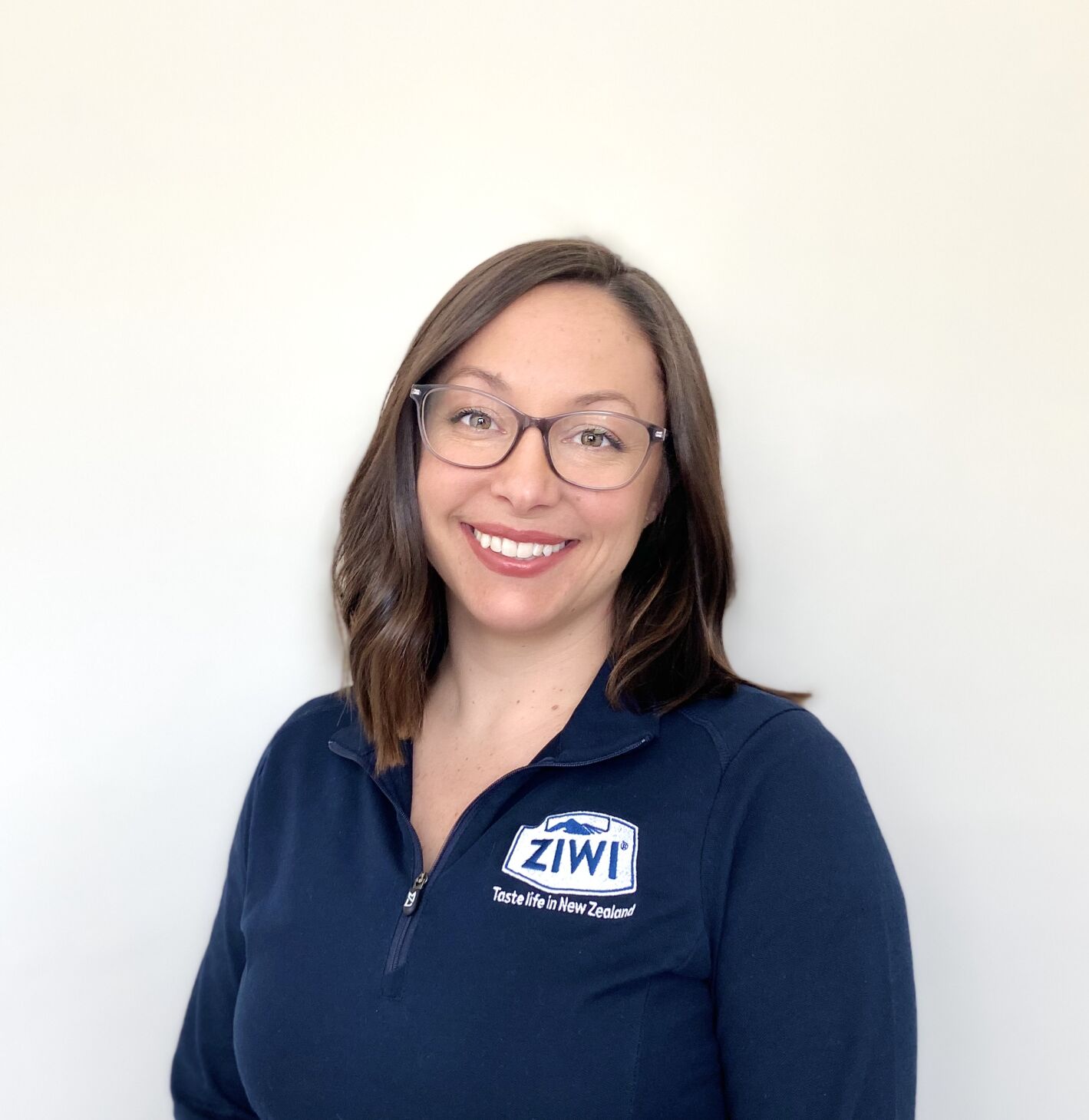 Ziwi, Jen Batisto